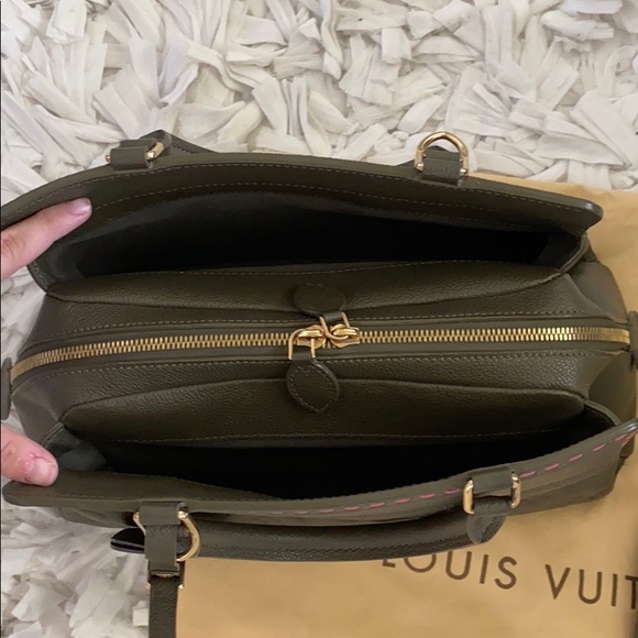 ❌SOLD❌ Louis Vuitton Vosges Mm - Picture 10 of 10